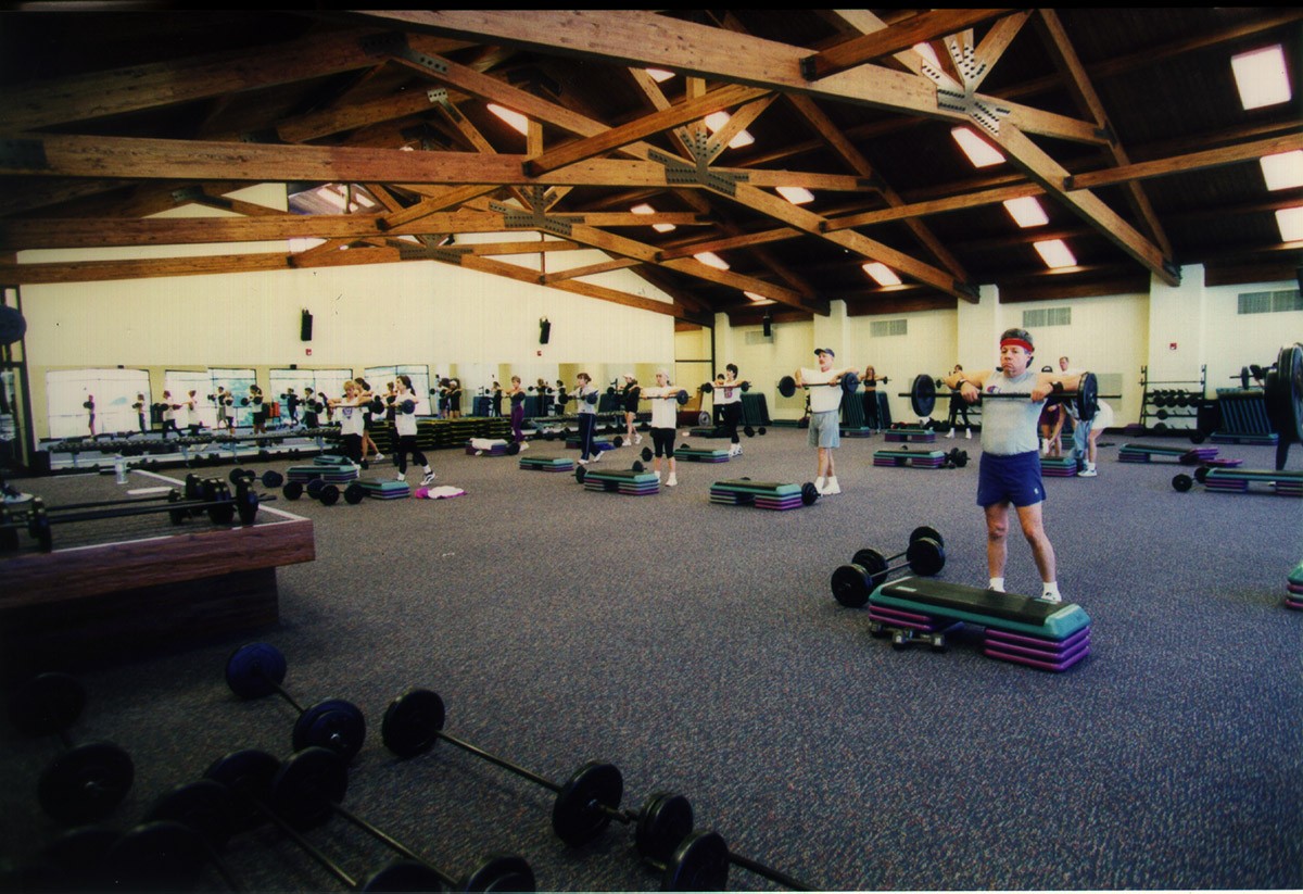 Body Pump in Group Fitness studio at Red's in Lafayette, LA.