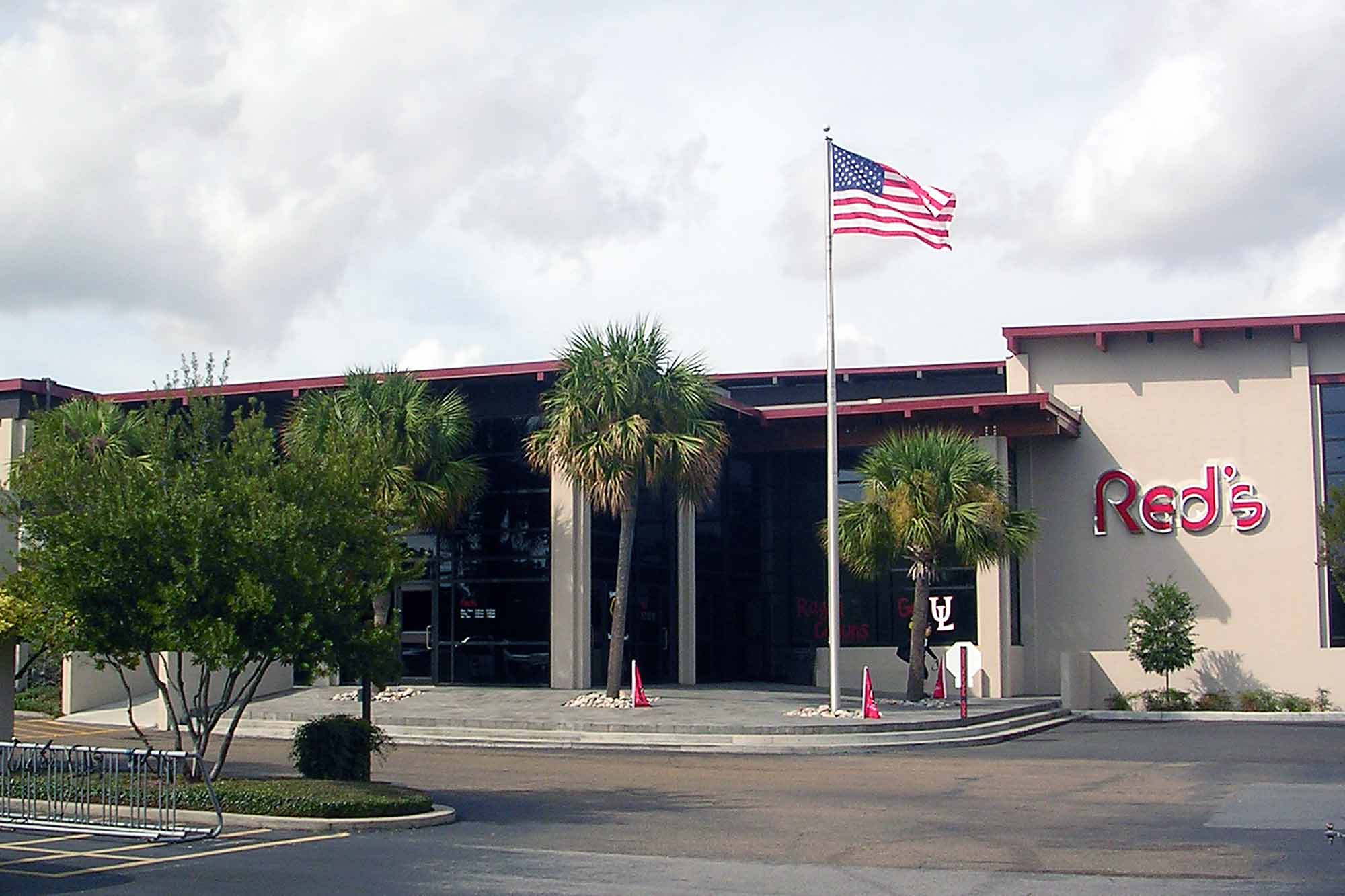 2011 Front entrance of building of Red's in Lafayette, LA.